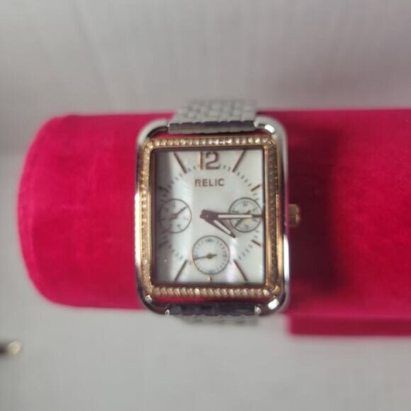 Relic Women's Silver & Gold Tone Water Resistant Watch - Picture 1 of 4